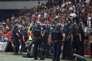 足球报：法比奥已与国安续约至26年底；国安将全主力出征越南（足球报：法比奥与国安续约至2026年底，国安将以全主力远征越南）