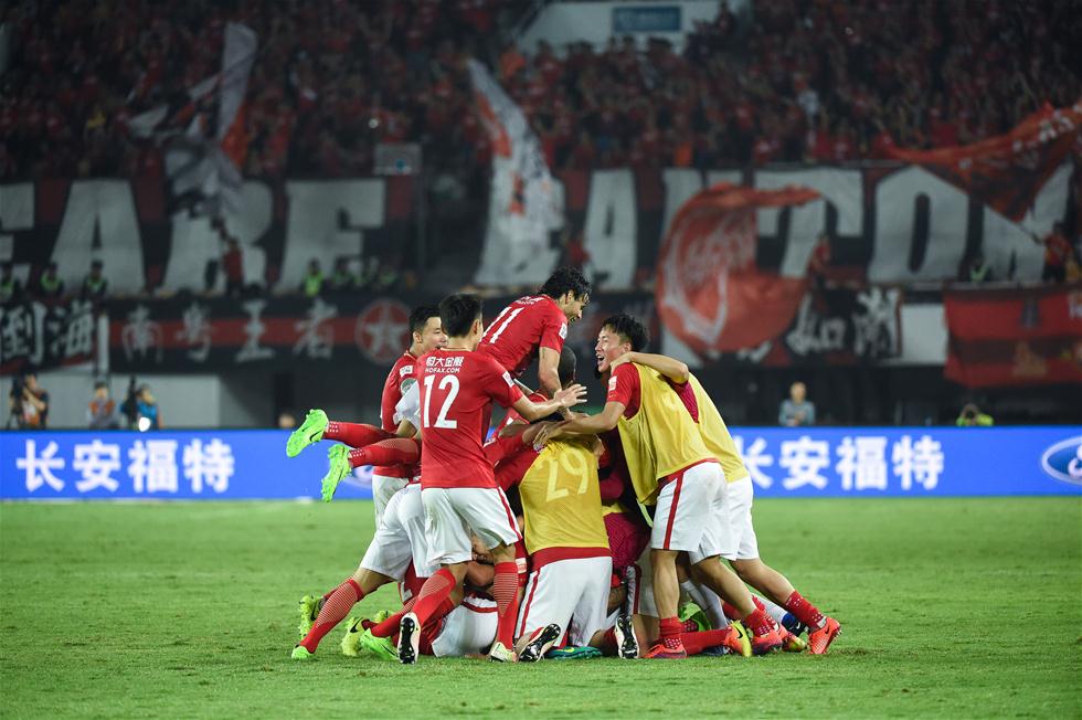 官方：朗斯签下莱比锡中场海达拉，转会费约200万欧（朗斯官方宣布签下莱比锡中场海达拉，转会费约200万欧元）