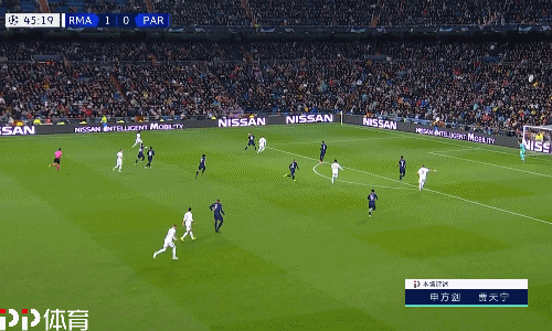 足球国足进攻体系被赞流畅度明显提升（国足进攻更顺畅，体系优化获赞）